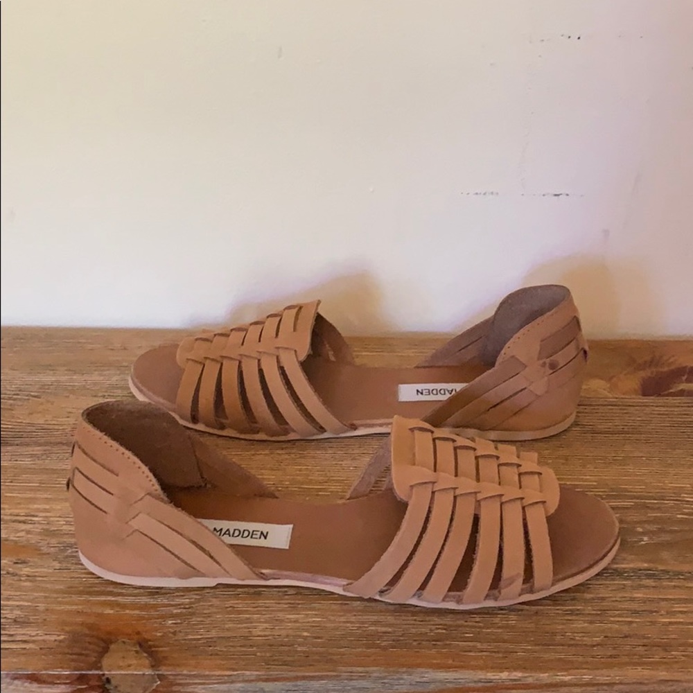 NIB Steve Madden Felisite Sandal